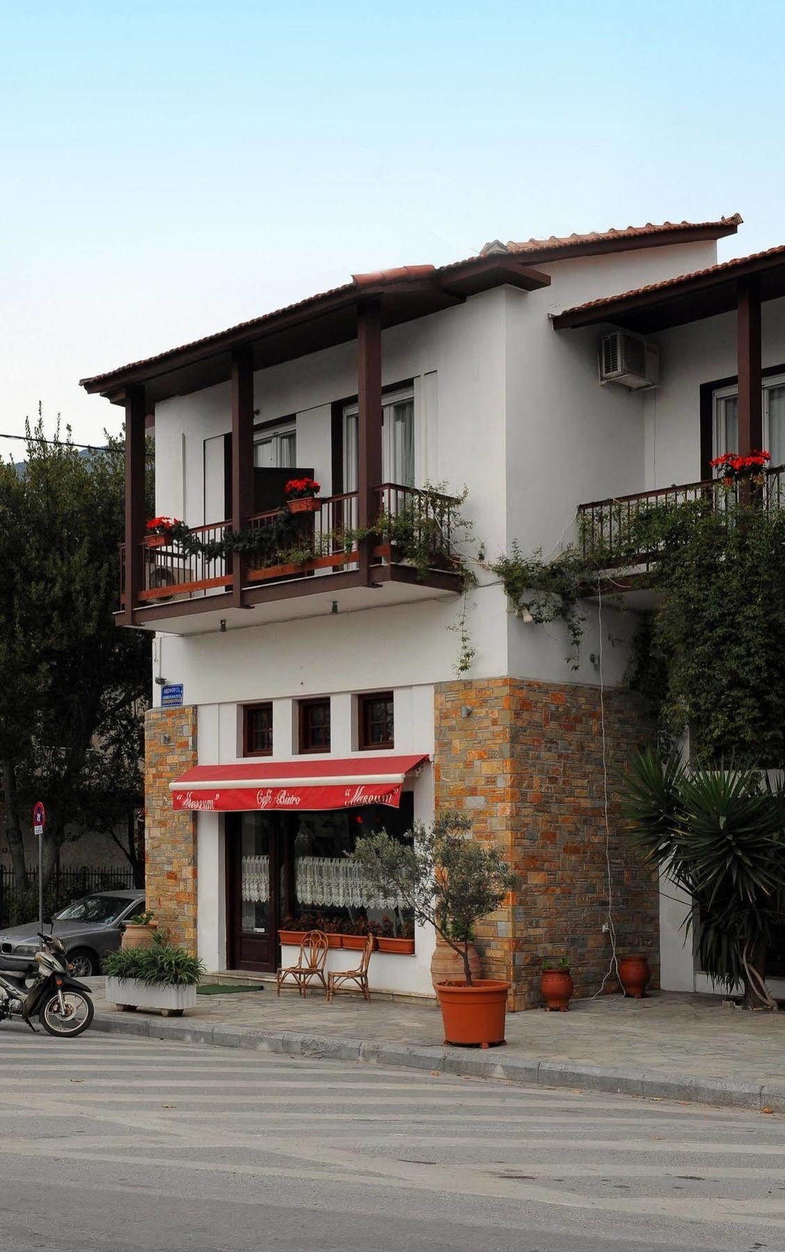 Museum Hotel Barbara Volos Exterior photo